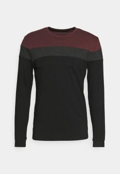 Pier One Prix Gelé T-shirt à manches longues t-shirts & polos col rond homme -Promos Pier One Boutique 55638a1ead054b259ba7f4353fbb4664 2