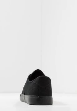 Prix Raisonnable Pier One UNISEX - Baskets basses baskets & sneakers rond homme -Promos Pier One Boutique 5ac64059aff84a05a80323a5a162e242