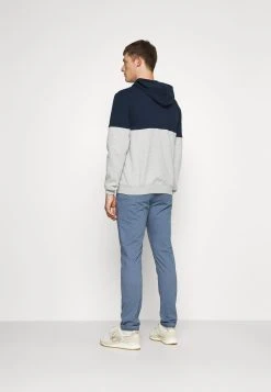 Prix Dégriffé Pier One Sweat à capuche zippé pulls et gilets homme -Promos Pier One Boutique 5d59b52c08914d6dbbde2fb6c17d421e