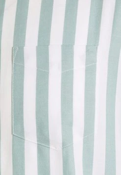 Pier One Chemise Qualité Fiable chemises col à boutons homme -Promos Pier One Boutique 5e36de2675b648e5a81cc9f897c02aa2