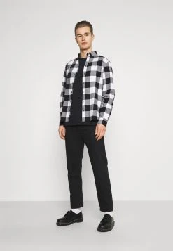 Pier One T-shirt imprimé Assurance De l’Authenticité t-shirts col rond homme -Promos Pier One Boutique 61cdd634993b4cf48c9f6f9b1ecdbaf6