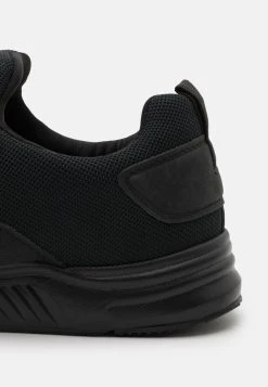 Pier One Baskets basses Prix Cassé baskets & sneakers rond homme -Promos Pier One Boutique 62c4aae9a5724938b7f8361cc0c01fdc