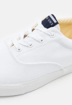 Pier One Prix Légers UNISEX - Baskets basses sneakers rond -Promos Pier One Boutique 64621ca3545849b597e5d033c6a679d7