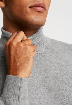 Pier One En promotion Pullover pulls et gilets col roulé homme -Promos Pier One Boutique 6723dde3583e4aecae053f1bf278c4a5