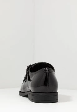 Pier One Prix De Rêve Mocassins mocassins et loafers rond homme -Promos Pier One Boutique 68fbf9a832db490f88980c57dae44d8c