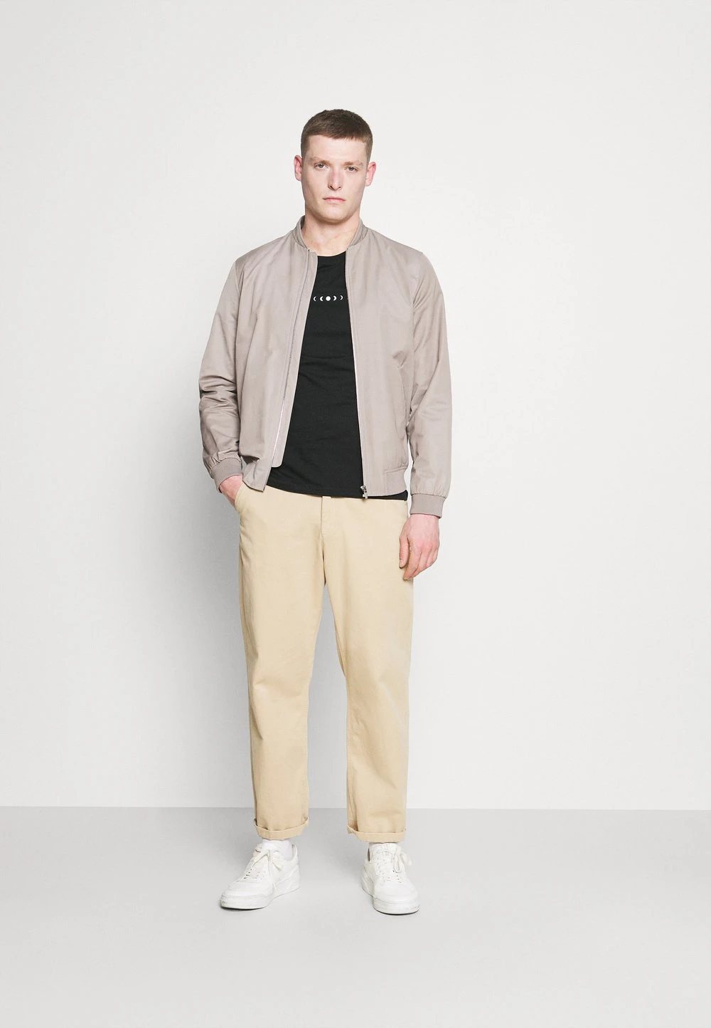 Pier One Prix Compétitif T-shirt imprimé t-shirts col rond homme 4 Pier One Prix Compétitif T-shirt imprimé t-shirts col rond homme – Image 2