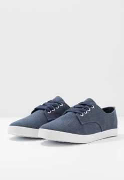 Pier One UNISEX - Baskets basses Prix Gelé sneakers rond homme -Promos Pier One Boutique 70461666756945dda76681825c83a658