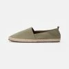 Pier One Prix Favorable RENA ESPADRILLE UNISEX - Espadrilles chaussures basses rond -Promos Pier One Boutique 72c058eac6254d3ca7dfcd64895f6fd7 4