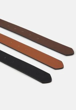 Pier One 3 PACK - Ceinture Prix Malin ceintures boucle ardillon homme 11 Pier One 3 PACK - Ceinture Prix Malin ceintures boucle ardillon homme -Promos Pier One Boutique 742b8920285a4ad08e5d5e3f2b2c115d