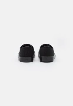 Pier One UNISEX - Baskets basses Prix Affortable baskets & sneakers rond -Promos Pier One Boutique 761127af0132415e9e3d99e0d40374ac