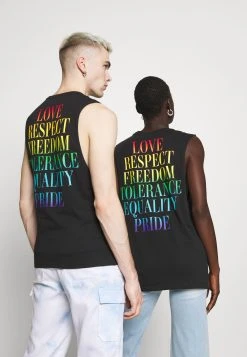 Pier One PRIDE - Débardeur Prix Sympa t-shirts col rond homme 10 Pier One PRIDE - Débardeur Prix Sympa t-shirts col rond homme -Promos Pier One Boutique 76182daa83604562af5a4e3c7ddabeae