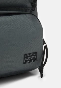 Pier One UNISEX - Sac à dos Qualité Fiable sacs compartiment pour pc portable 9 Pier One UNISEX - Sac à dos Qualité Fiable sacs compartiment pour pc portable -Promos Pier One Boutique 76b4d64a2a4f40b38cc0ae365119fa78