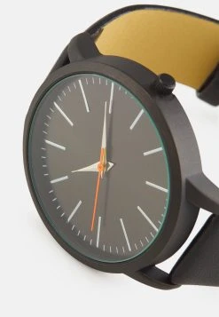 Pier One Prix Aimable UNISEX - Montre montres et bijoux boucle ardillon 9 Pier One Prix Aimable UNISEX - Montre montres et bijoux boucle ardillon -Promos Pier One Boutique 773c30966df64a0a9253c618e031bbcd