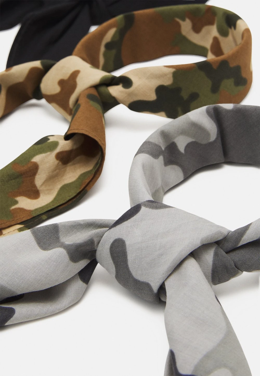 Prix Dégriffé Pier One BANDANA UNISEX 3 PACK - Foulard Écharpes et foulards camouflage 4 Prix Dégriffé Pier One BANDANA UNISEX 3 PACK - Foulard Écharpes et foulards camouflage – Image 2