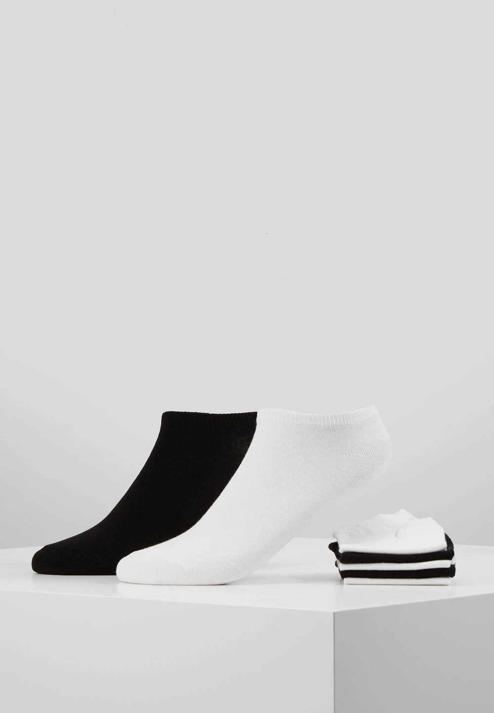 Pier One 7 PACK - Chaussettes 50% Off De Vente sous-vêtements & chaussettes couleur unie homme 3 Pier One 7 PACK - Chaussettes 50% Off De Vente sous-vêtements & chaussettes couleur unie homme