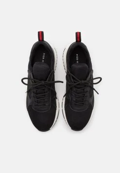 Prix Favorable Pier One UNISEX - Baskets basses baskets & sneakers rond -Promos Pier One Boutique 7b4e6701f8fa4f62b8488bcda8bd464b