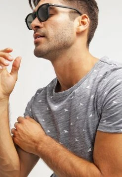 Pier One T-shirt imprimé Prix Cassé t-shirts col rond homme -Promos Pier One Boutique 7b9b196937ec4e059d544cc474a5fbcd