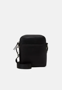 Pier One Sac bandoulière Prix Préférentiel sacs compartiment pour téléphone portable homme