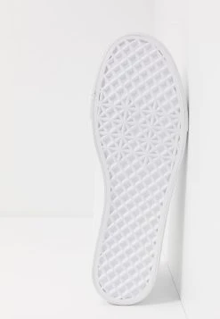 Prix Jamais Vus Pier One UNISEX - Baskets basses baskets & sneakers rond homme -Promos Pier One Boutique 7f6e8e10563c4bda9fbf509d09e1de76