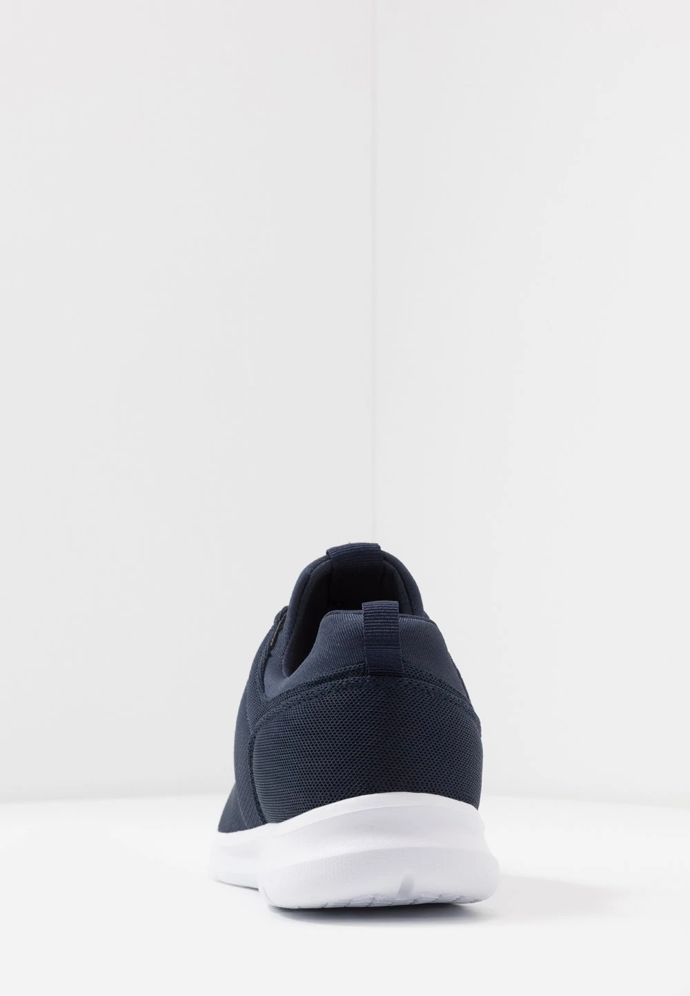 Prix Cassé Pier One Baskets basses baskets & sneakers rond unisex 6 Prix Cassé Pier One Baskets basses baskets & sneakers rond unisex – Image 4