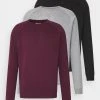 Pier One Prix Affortable 3 PACK - Sweatshirt sweats & hoodies col rond homme -Promos Pier One Boutique 821baf19d3fa4e8d90ae47bb097c8d40 2