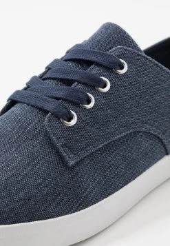 Pier One UNISEX - Baskets basses Prix Gelé sneakers rond homme -Promos Pier One Boutique 82a722ab0d8f4f9d9797d081c07f49e4