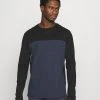 Pier One 50% Off De Vente T-shirt à manches longues t-shirts col rond homme 1 Pier One 50% Off De Vente T-shirt à manches longues t-shirts col rond homme -Promos Pier One Boutique 830aa1163bd24311b979278ede244419