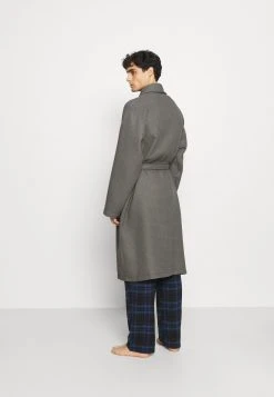 Pier One Discount En Ligne Peignoir sous-vêtements & chaussettes col châle homme 15 Pier One Discount En Ligne Peignoir sous-vêtements & chaussettes col châle homme -Promos Pier One Boutique 843aae18dd354ecea874e718391b9416