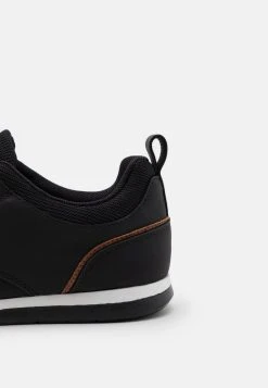 Qualité Excellente Pier One Chaussures à lacets derbies, richelieus & chaussures bateau rond homme -Promos Pier One Boutique 858bd65d03fe4c30a2dcd7ff46fd89a5