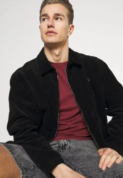 Pier One 5 PACK - T-shirt basique Prix Sacrifiés t-shirts col rond homme 27 Pier One 5 PACK - T-shirt basique Prix Sacrifiés t-shirts col rond homme -Promos Pier One Boutique 8c7ca28aba444f0ca09b550c10abc589