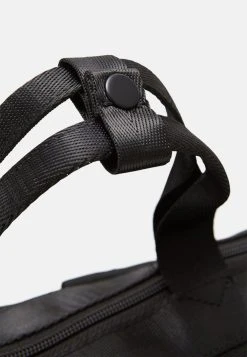 Pier One Vendre-Réclame UNISEX SET - Sac à dos sacs compartiment pour pc portable -Promos Pier One Boutique 8f394a2502f34428bf5b29367c7e39a4