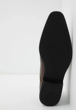 Prix Dégriffé Pier One Derbies & Richelieus derbies et richelieus carré homme -Promos Pier One Boutique 8fe8860d4eb942cf935dd8d8b749f140