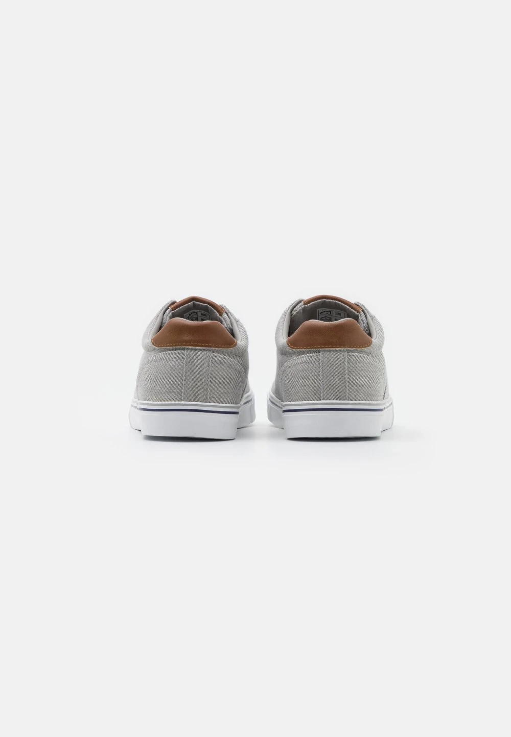 Prix Dégriffé Pier One UNISEX - Baskets basses sneakers rond 5 Prix Dégriffé Pier One UNISEX - Baskets basses sneakers rond – Image 3