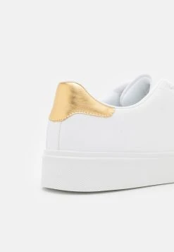Pier One UNISEX - Baskets basses Faible Prix baskets & sneakers rond 13 Pier One UNISEX - Baskets basses Faible Prix baskets & sneakers rond -Promos Pier One Boutique 92ec12ac22bb415e94b999369d095c3f