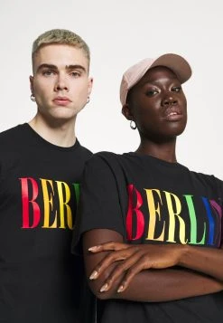 Pier One Prix Équitable PRIDE - T-shirt imprimé t-shirts col rond homme 12 Pier One Prix Équitable PRIDE - T-shirt imprimé t-shirts col rond homme -Promos Pier One Boutique 94dc0ce5b32f4a7badc227cb890bf4f2