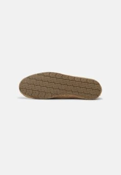 Pier One UNISEX - Espadrilles Prix Affortable chaussures basses rond homme -Promos Pier One Boutique 95daf5eac59f4252b2e759951a909dda