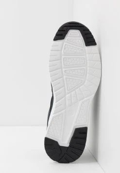 Pier One Baskets basses Assurance De l’Authenticité sneakers rond homme 14 Pier One Baskets basses Assurance De l’Authenticité sneakers rond homme -Promos Pier One Boutique 95f144b5e09a4820a52ecdcee9154adc