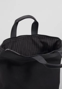 Prix Équitable Pier One UNISEX - Sac à dos sacs compartiment pour téléphone portable -Promos Pier One Boutique 97a14564f960490a817611053ade9f36