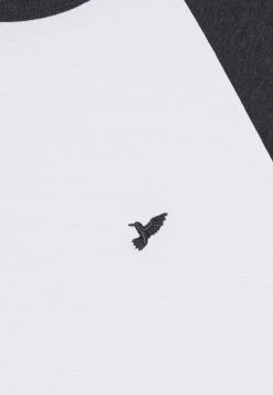 Prix Dégriffé Pier One 2 PACK - T-shirt basique t-shirts col rond homme 18 Prix Dégriffé Pier One 2 PACK - T-shirt basique t-shirts col rond homme -Promos Pier One Boutique 9b5a55e295bd4f49ac51fd43c4bca8b2