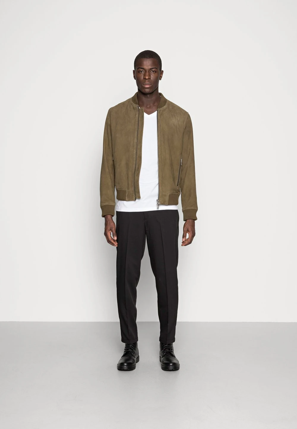 Prix Préférentiel Pier One 3 PACK - T-shirt basique t-shirts col en v homme 3 Prix Préférentiel Pier One 3 PACK - T-shirt basique t-shirts col en v homme