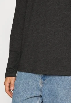 Prix Incroyables Pier One 3 PACK - T-shirt à manches longues t-shirts & polos col roulé homme 18 Prix Incroyables Pier One 3 PACK - T-shirt à manches longues t-shirts & polos col roulé homme -Promos Pier One Boutique 9d4c05e029fe44f8878218aed2392bb5