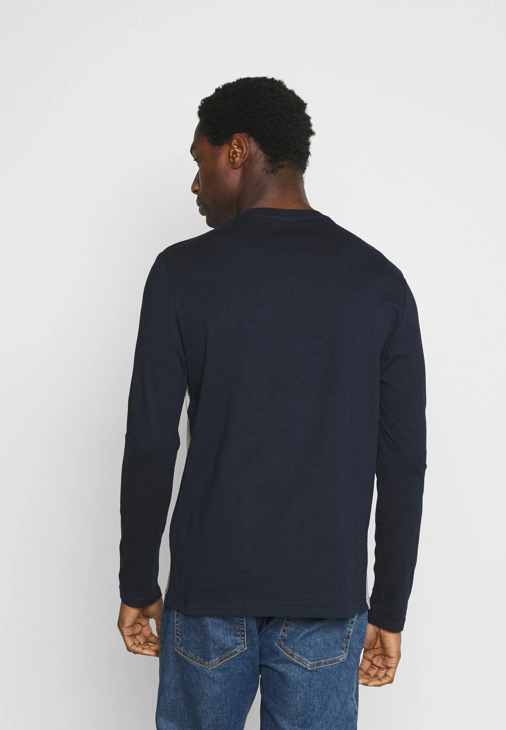 Pier One T-shirt à manches longues Produit de première qualité t-shirts col rond homme 5 Pier One T-shirt à manches longues Produit de première qualité t-shirts col rond homme – Image 3