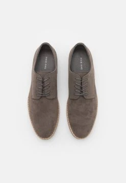 Prix Accessible Pier One Derbies chaussures de ville rond homme -Promos Pier One Boutique a22e45e373d846f4aa370c6058020798