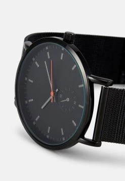 Promos Pier One Montre montres et bijoux couleur unie homme -Promos Pier One Boutique a3dc4bb4f5be421ea208b59acd065cf5