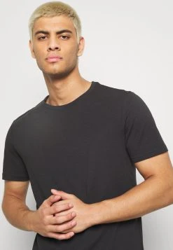 Prix Sacrifiés Pier One 7 PACK - T-shirt basique t-shirts col rond homme -Promos Pier One Boutique a537c665fcb548988df38d98a88a46a2