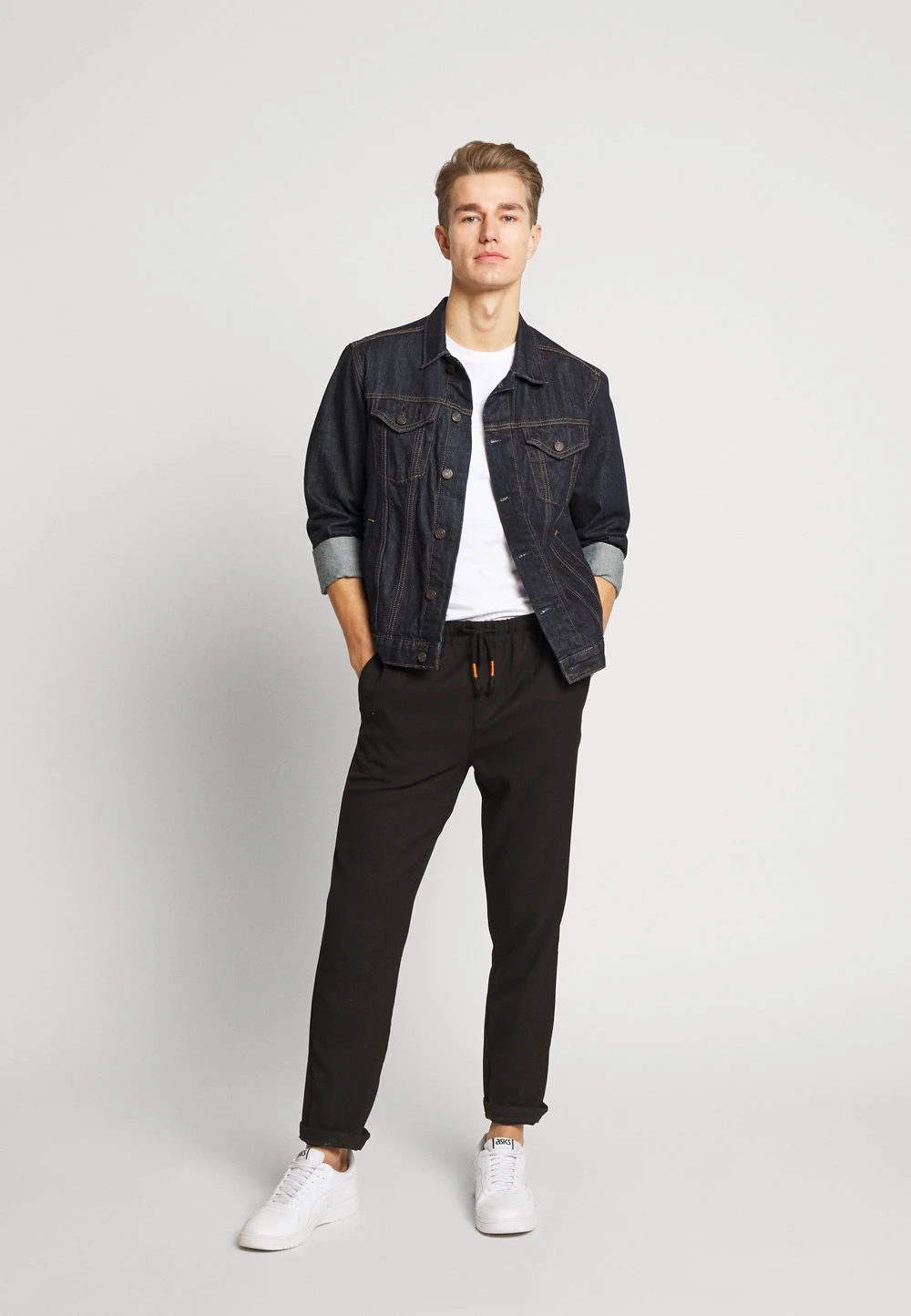 Pier One 3 PACK - T-shirt basique Bonne Qualité t-shirts & polos col rond homme 3 Pier One 3 PACK - T-shirt basique Bonne Qualité t-shirts & polos col rond homme