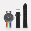 Pier One Marchandise de première qualité PRIDE SET UNISEX - Montre montres et bijoux boucle ardillon 1 Pier One Marchandise de première qualité PRIDE SET UNISEX - Montre montres et bijoux boucle ardillon -Promos Pier One Boutique a6867c953df74750a7371031b139d528