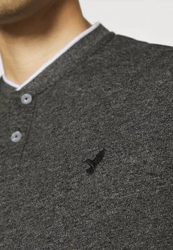 Pier One Polo excellente qualité t-shirts col tunisien homme -Promos Pier One Boutique a7605f7268594363bb4d9dc2711e1d4b