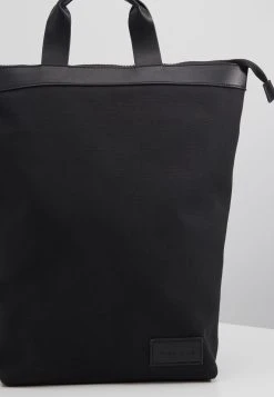 Prix Équitable Pier One UNISEX - Sac à dos sacs compartiment pour téléphone portable -Promos Pier One Boutique a7b295e4c74b4aeaaf95f67880c85da6