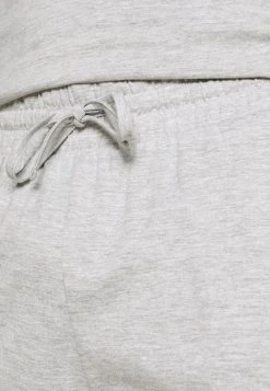 Prix Jamais Vus Pier One Pyjama pyjamas haute homme 18 Prix Jamais Vus Pier One Pyjama pyjamas haute homme -Promos Pier One Boutique a83edef6e9e0457ea5bdb334fdfb37c8